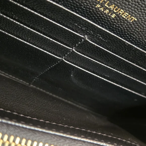 Saint Laurent Grain De Poudre Matelasse Chevron Monogram Flap Wallet - Black - Picture 10 of 15